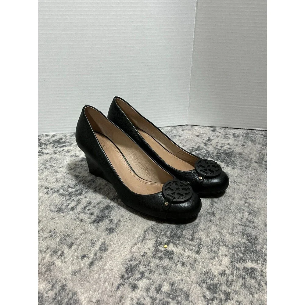Tory Burch Mini Miller Black Wedge Leather Logo Pump 7.5M‎